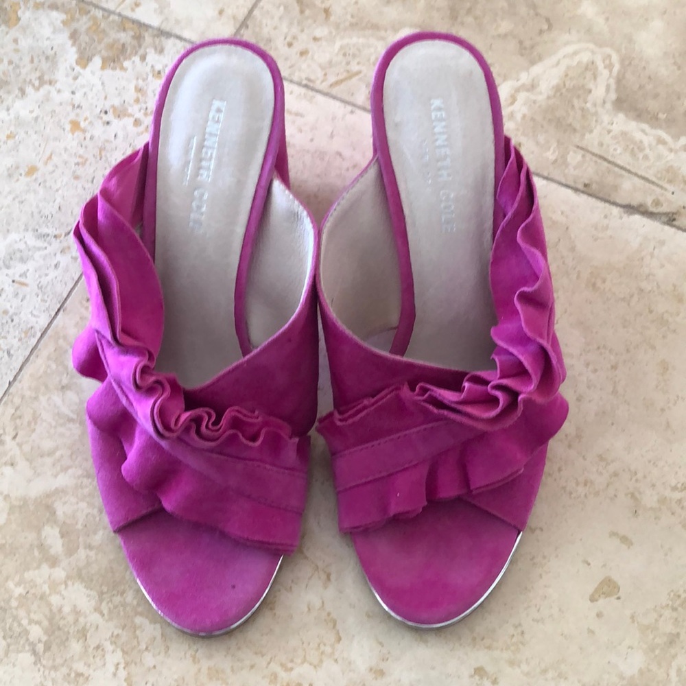 Pink suede kenneth cole mules